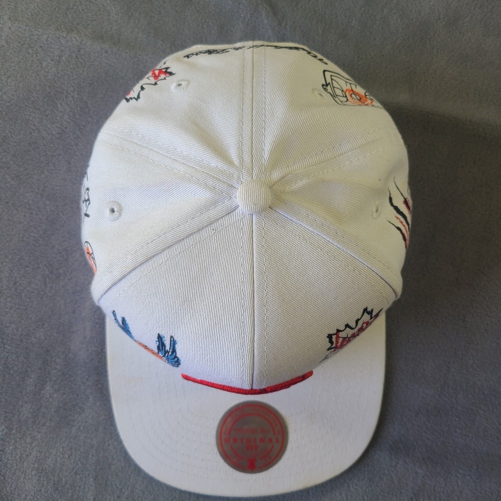 Mitchell & Ness Toronto Raptors Snapback Hat White Graffiti Print 3D Logo - Picture 11 of 11